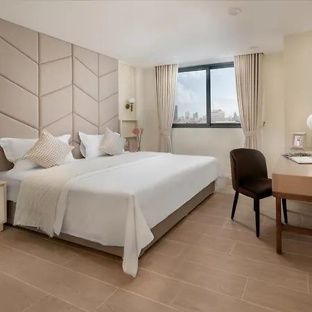 Tk Central Serviced Apartments Phnom Penh Exterior photo